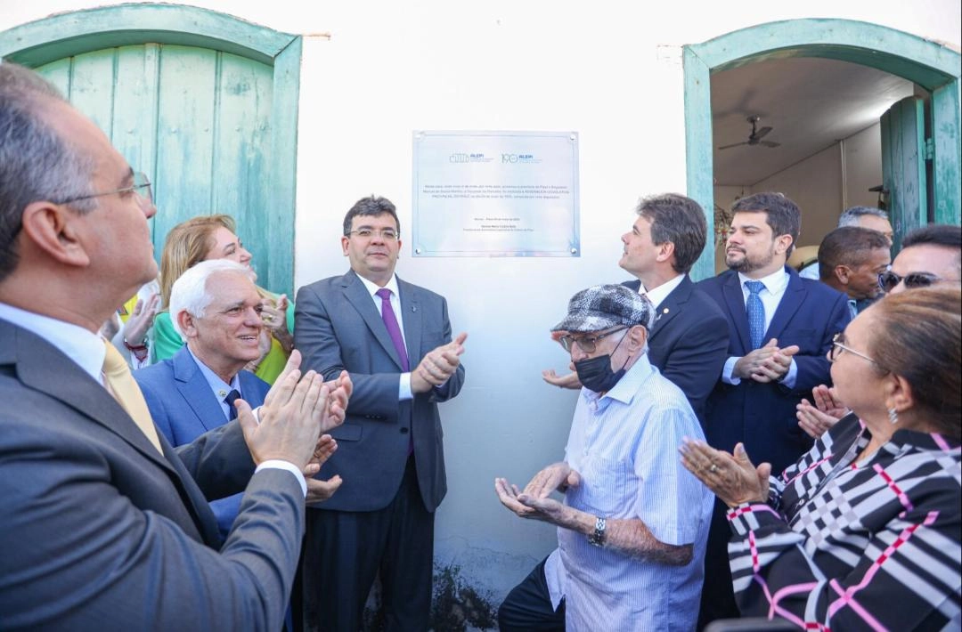 Rafael Fonteles participa da comemoração dos 190 anos da Assembleia Legislativa do Piauí em Oeiras
