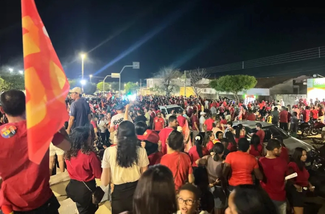 Oeiras realiza mobilização em apoio à reeleição de Lula