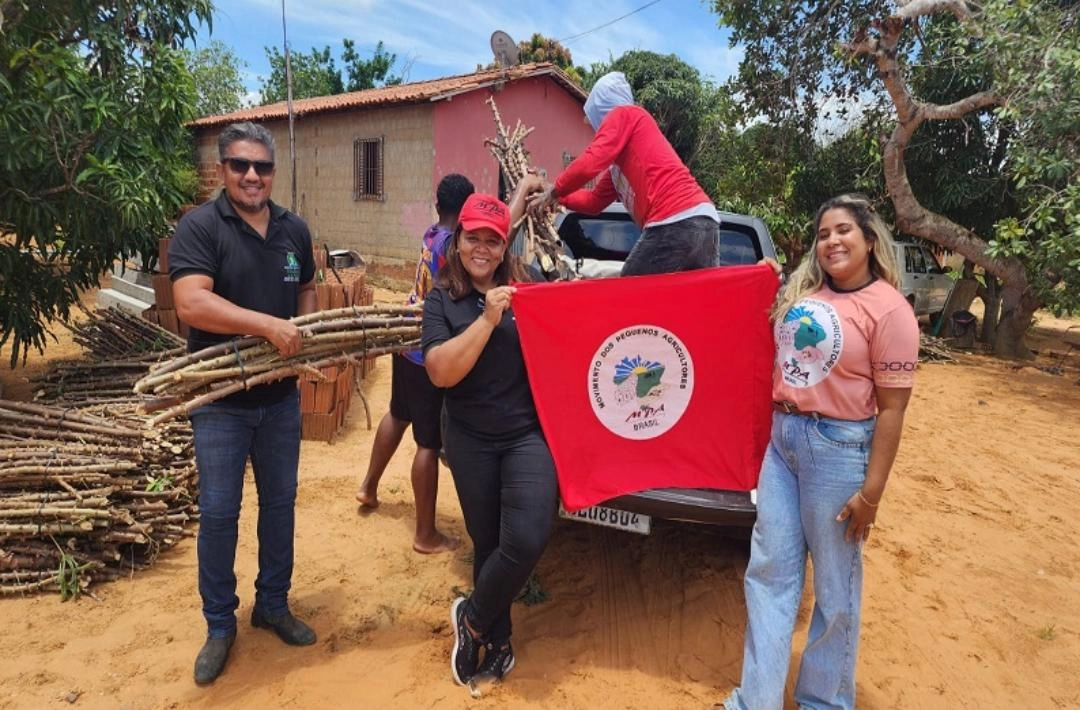 Secretaria de Agricultura de Colônia do Piauí recebe manivas em São João da Varjota e inicia distribuição para agricultores