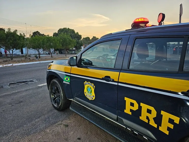 Homem morre em colisão frontal entre motocicleta e carro no Piauí; motorista fugiu