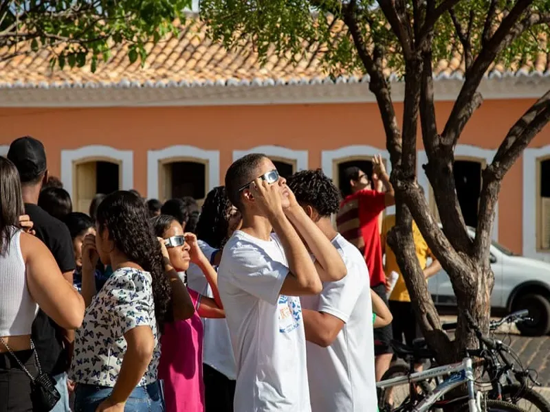Eclipse solar anular é alvo de estudos da Educação Municipal em Oeiras