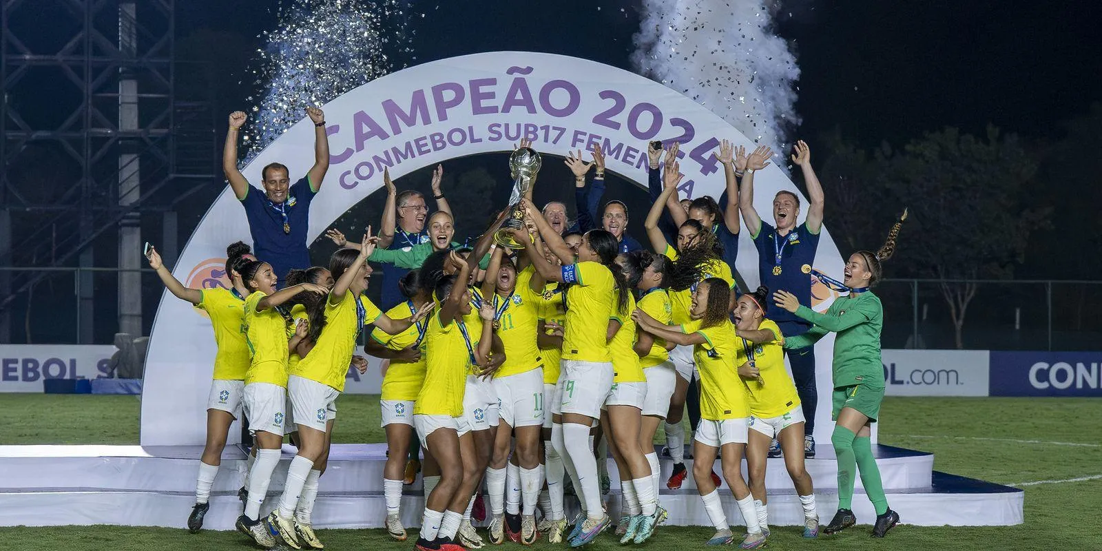 Seleção Feminina conquista quinto título consecutivo no Sul-Americano Sub17 com vitória avassaladora sobre o Paraguai