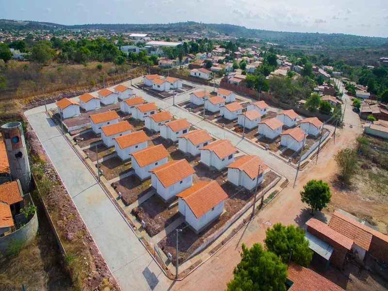 Prefeito Zé Raimundo anuncia construção de 100 casas no Bairro Uberaba em Oeiras