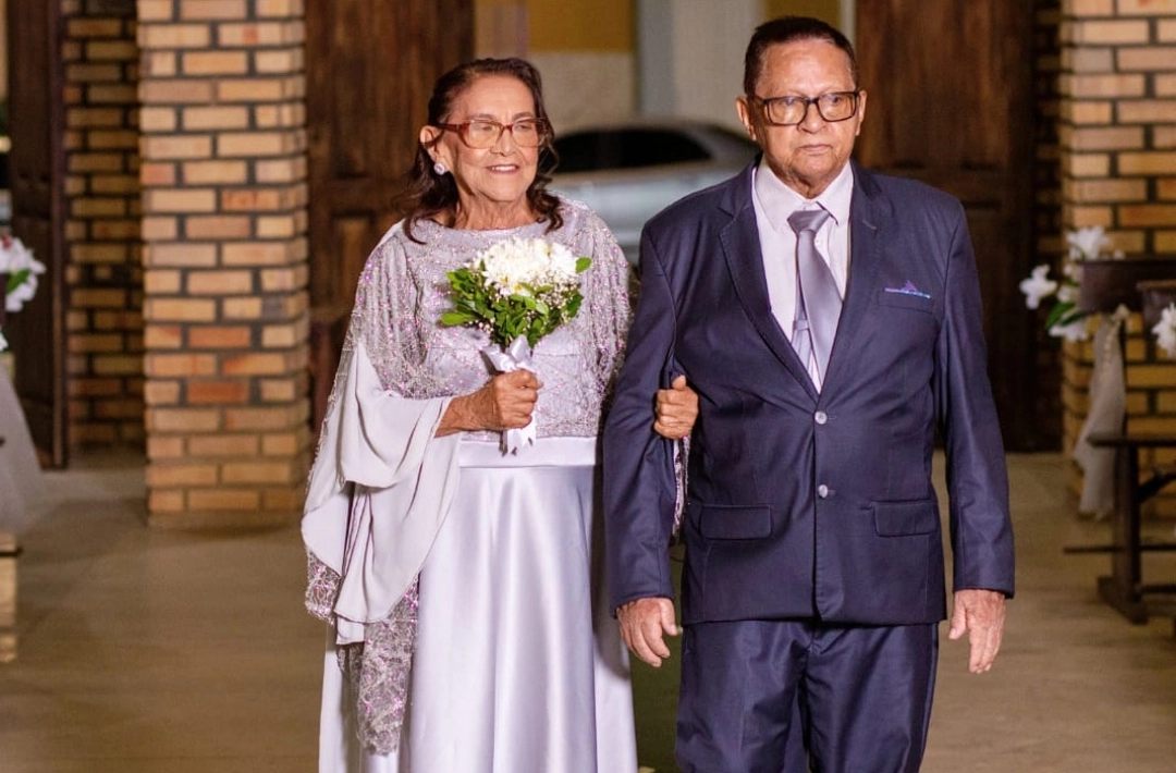 Antônio José e Francisca Estevão celebram 60 anos de casamento e uma história de amor, fé e família