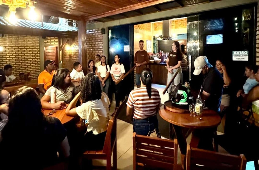 Alunos da EJA participam de visita pedagógica à horta Sabor da Roça em Oeiras