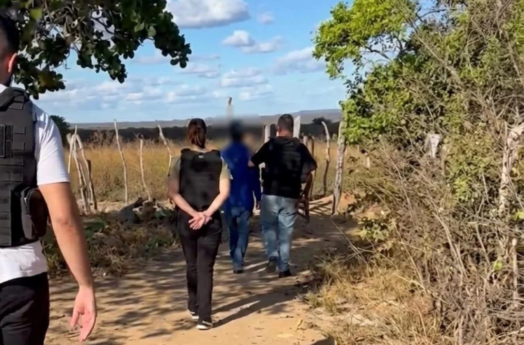 Suspeito de matar homem a facadas em Monsenhor Hipólito é preso após meses foragido