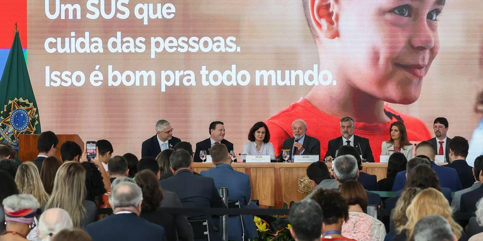 Plataforma especializada reúne informações relevantes sobre pedidos de patentes na indústria farmacêutica