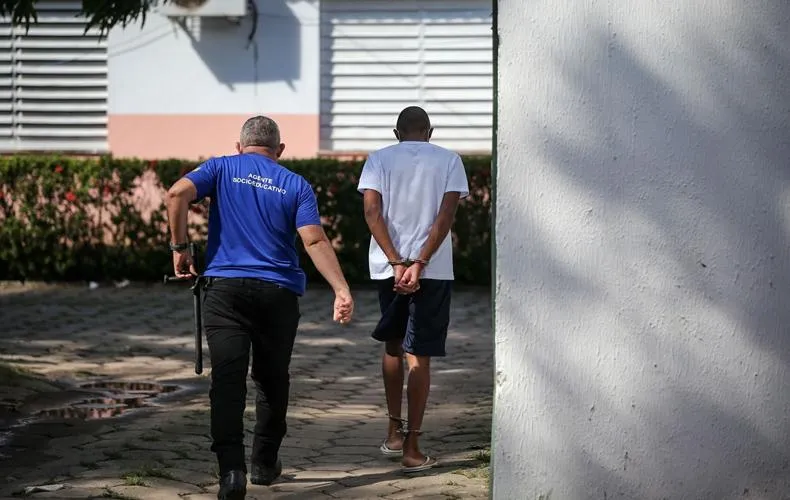 Operação prende internos do CEM suspeitos por rebelião e envolvimento com facções criminosas