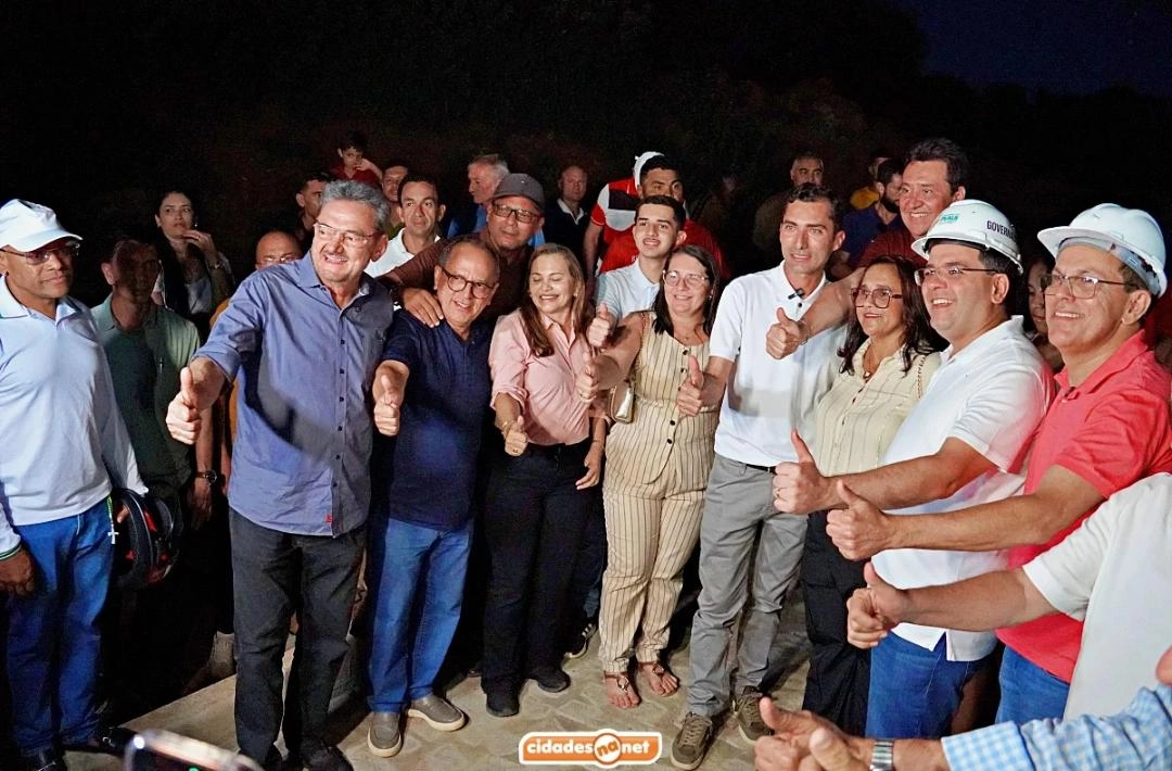 Governador visita Paulistana, anuncia Hospital Regional, campus da Uespi e autoriza várias obras de infraestrutura