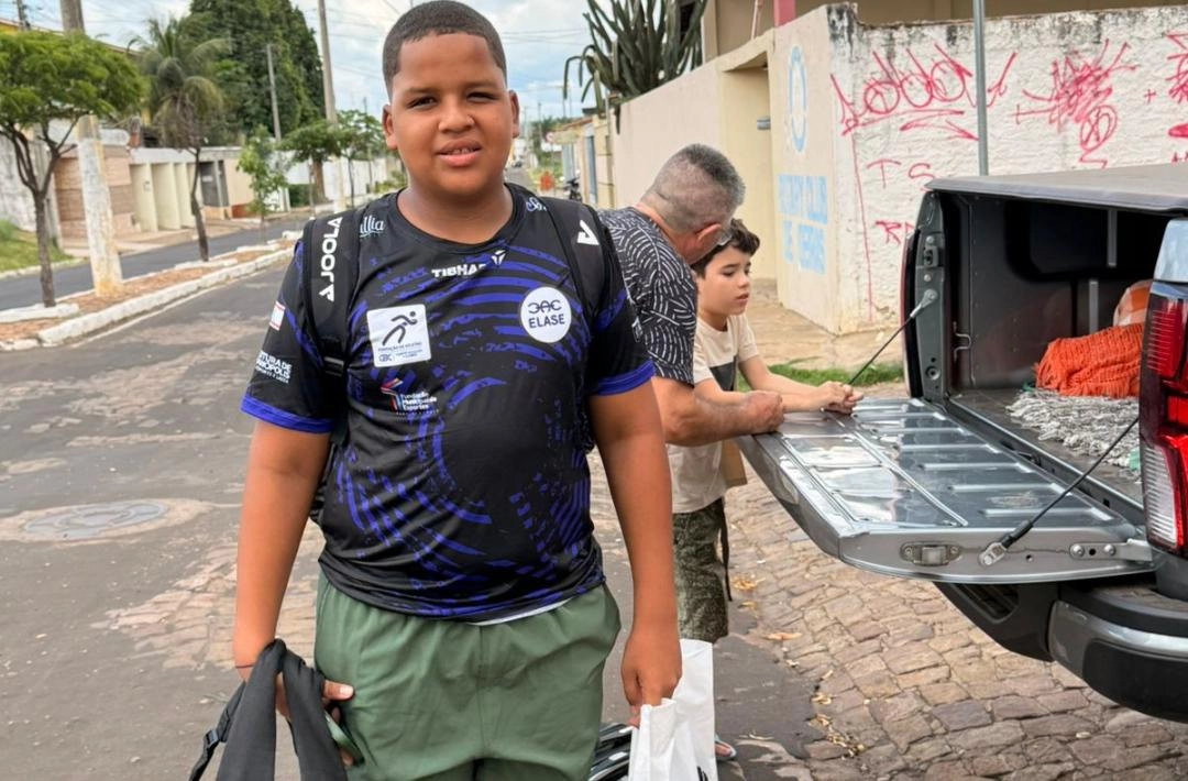 Israel Silva, mesatenista de Oeiras, passa a treinar em Santa Catarina após contrato com equipe tradicional do tênis de mesa