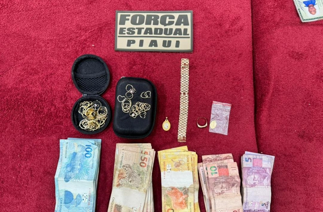 Ex-doméstica é presa suspeita de furtar joias e revender com ajuda da filha