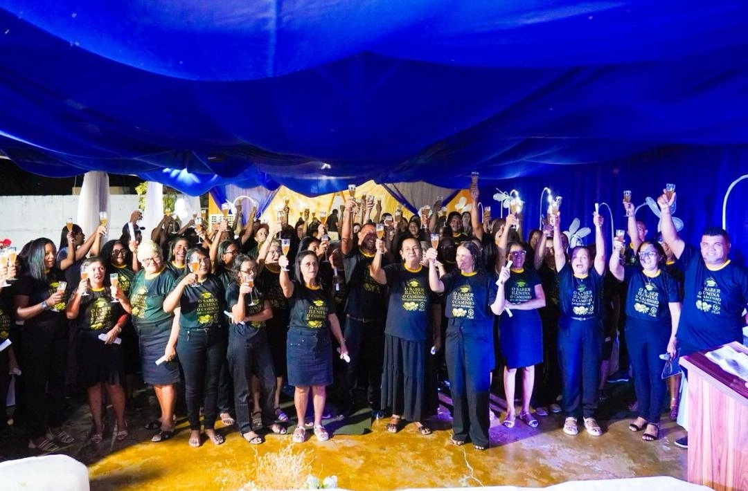 Formatura do PEJA reúne 76 alunos em Colônia do Piauí