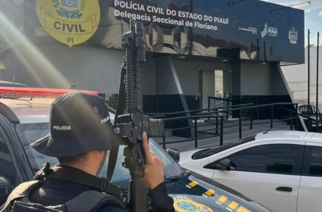 Homem com mandado de prisão aberto por estupro de vulnerável é preso na BR-230 