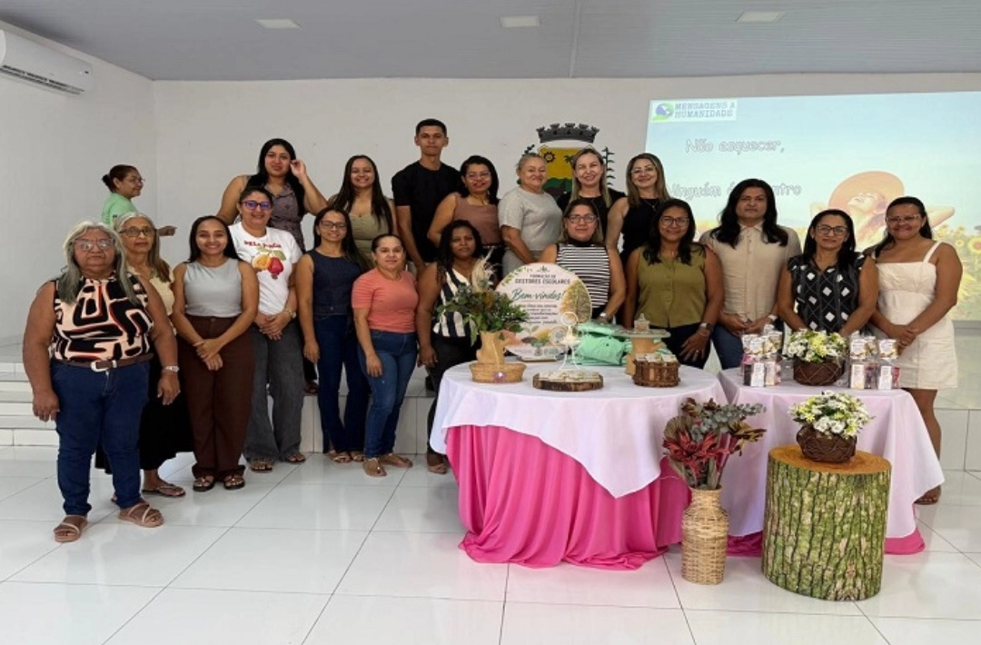 Encontro reúne gestores da rede municipal de ensino em São Miguel do Fidalgo