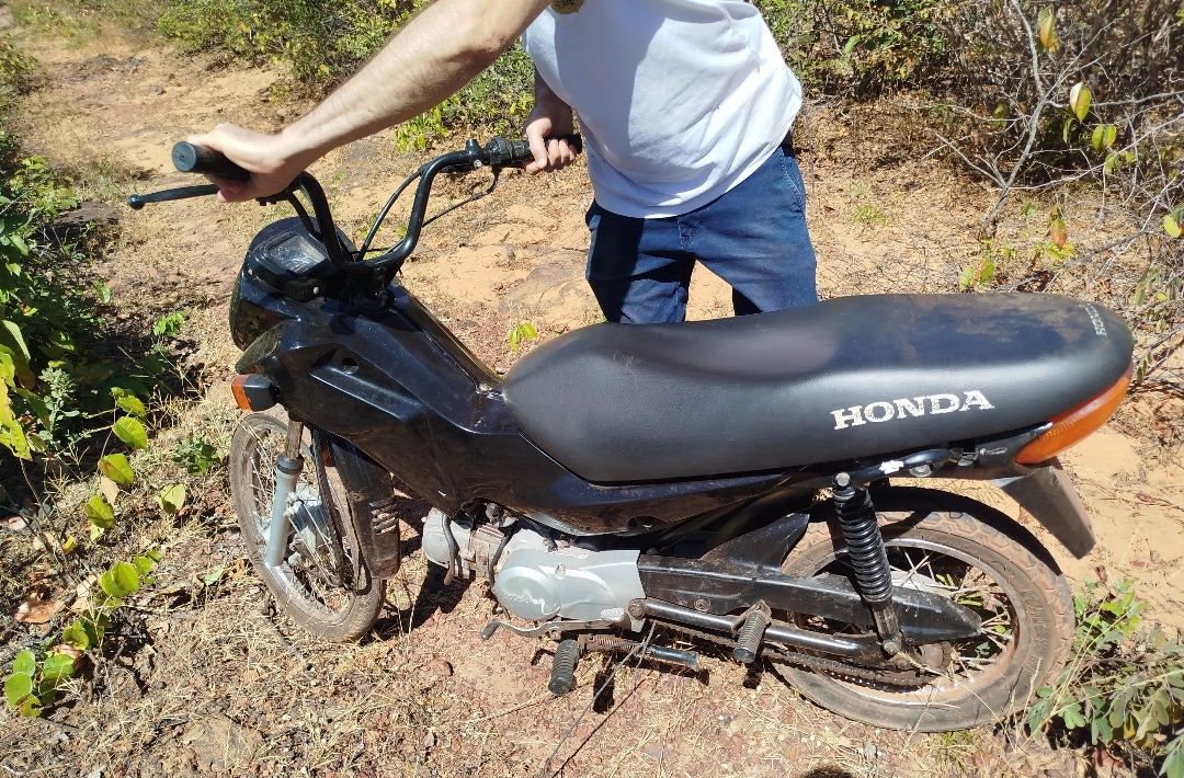 Polícia Civil recupera motocicleta furtada no pátio da UPA em Oeiras