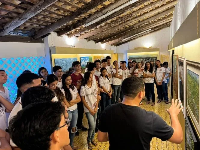Alunos da Sociedade Educacional Paulo Freire visitam a exposição ‘A Batalha do Jenipapo
