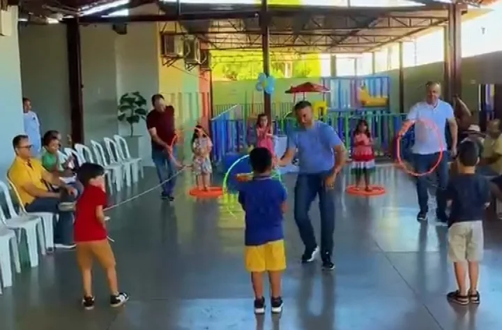 Sociedade Educacional Paulo Freire reúne pais e alunos da Educação Infantil em homenagem pelo Dia dos Pais