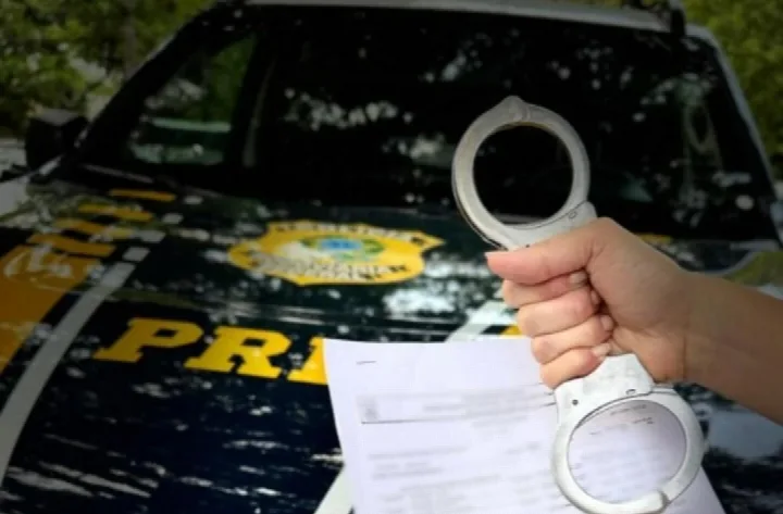 Suspeito de homicídio é preso com moto e celular roubados em Floriano