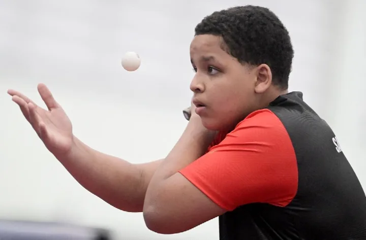 De Oeiras a Santa Catarina, mesa-tenista Israel Júnior conquista três medalhas nos Jogos da Juventude