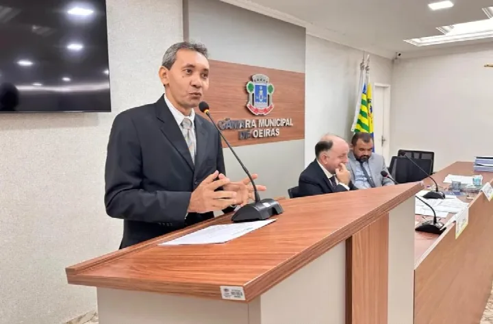 Vereador Letiano propõe projeto para reduzir o recesso parlamentar em Oeiras