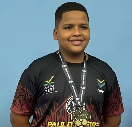 Israel Júnior conquista medalha de bronze em Campeonato no Rio de Janeiro e recebe Bolsa Atleta