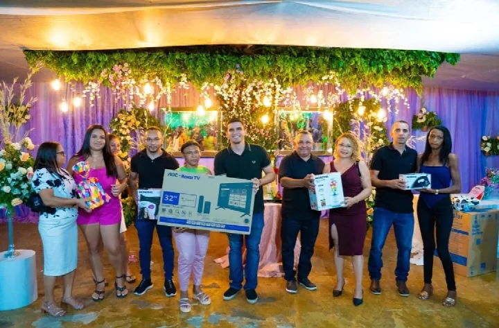 Prefeitura de Colônia do Piauí promove Festa das Mães com show, brindes e muita animação