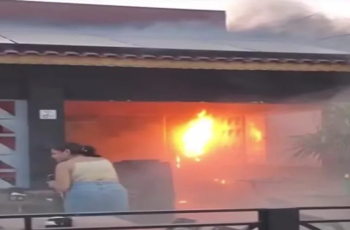 Princípio de incêndio atinge medidor de energia do Bar do Lulu em Oeiras