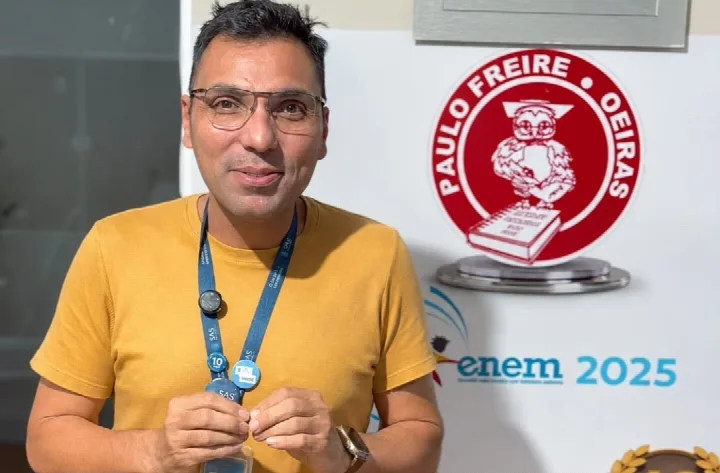 Sociedade Educacional Paulo Freire recebe consultor pedagógico do SAS para planejamento do segundo semestre