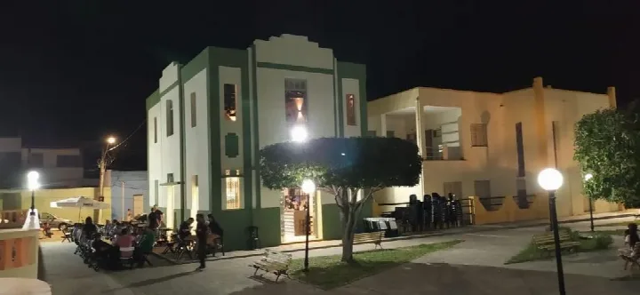 Cristianne Guedes encerra sua bem-sucedida gestão no Café Oeiras