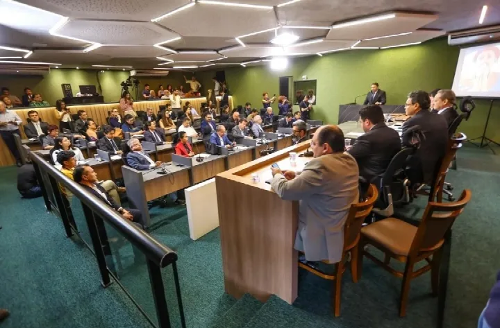 Governo apresenta plano contra a estiagem com foco no abastecimento da zona rural; veja os municípios beneficiados