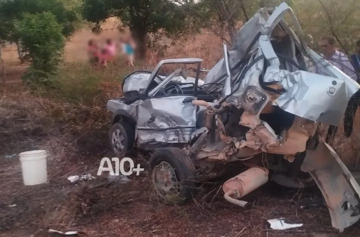 Homem morre após ficar preso às ferragens em colisão frontal entre carro e caminhão na BR 316, Piauí