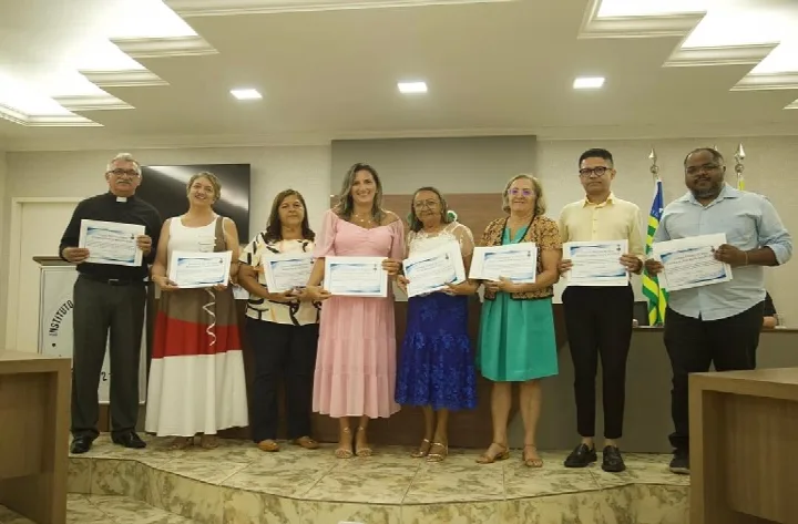 Nova diretoria do Instituto Histórico de Oeiras toma posse para o biênio 2025/2026