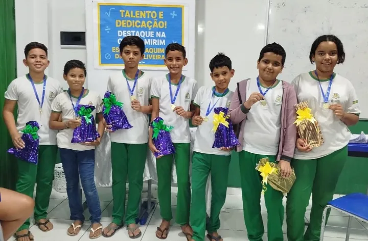 Alunos da Escola Joaquim Dias de Oliveira são premiados por desempenho na OBMEP Mirim