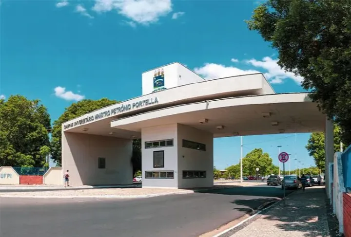 Professores da UFPI encerram greve e retomam atividades em julho