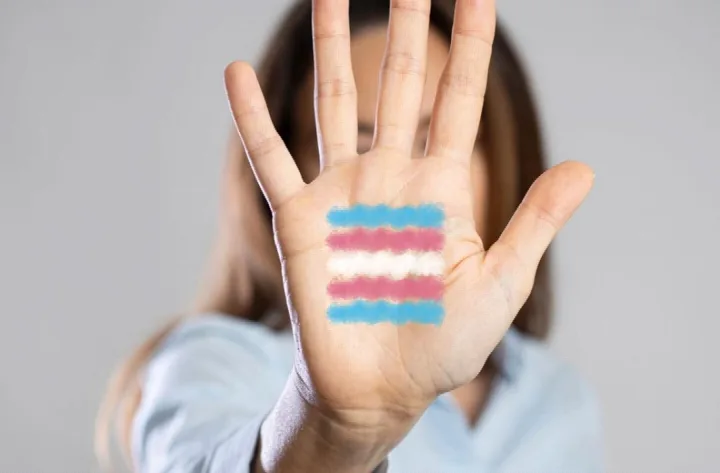 Mulher trans denuncia episódio de transfobia em rodoviária de Oeiras