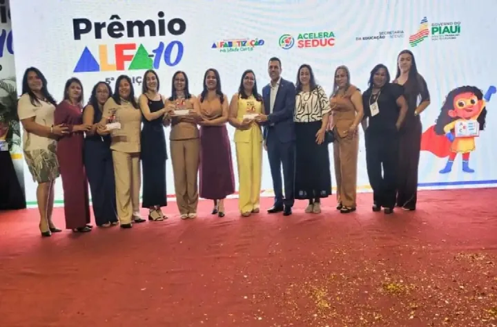 Escolas de Oeiras recebem Prêmio Alfa-10 em Teresina por resultados em alfabetização no Idepi-Alfa