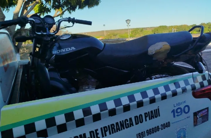 Adolescente é apreendido em Ipiranga do Piauí e motocicleta furtada em Oeiras é recuperada