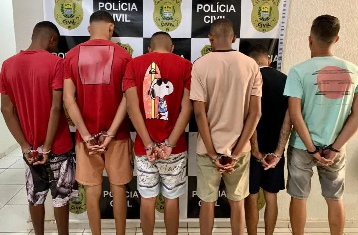 Polícia Civil prende suspeitos de roubos e apreende drogas em operação contra o tráfico em Oeiras