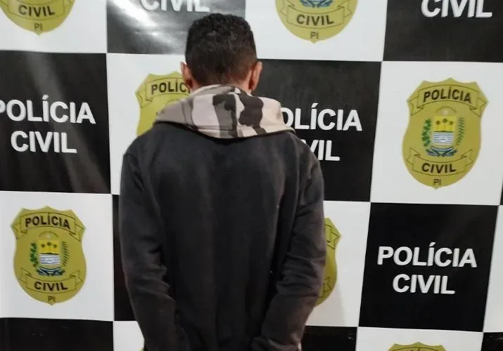 Autor de tentativa de homicídio se apresenta à polícia em Oeiras