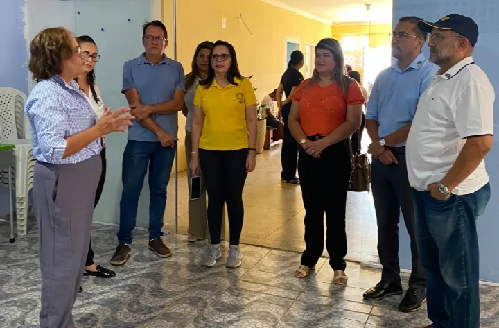 Rotary Club de Oeiras visita APAE e conhece trabalho desenvolvido pela instituição