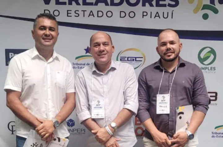 Vereadores de São Miguel do Fidalgo participam de encontro estadual em Teresina