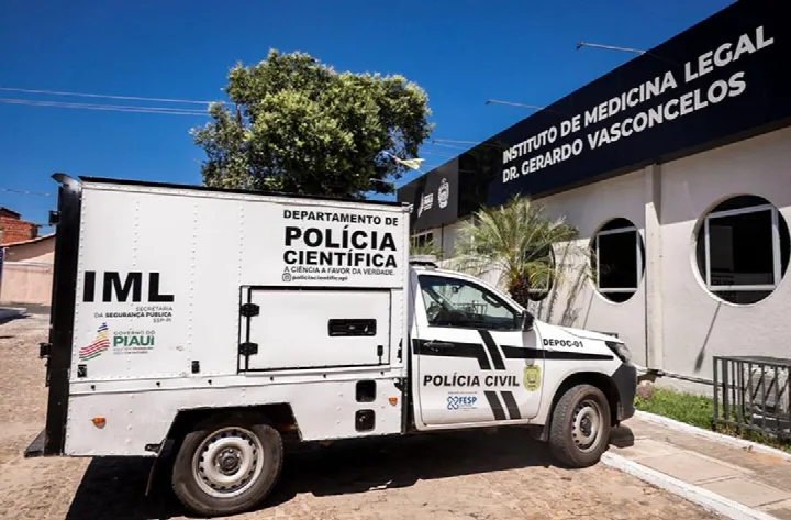 Criminosos se passam por policiais, invadem casa e matam homem em José de Freitas