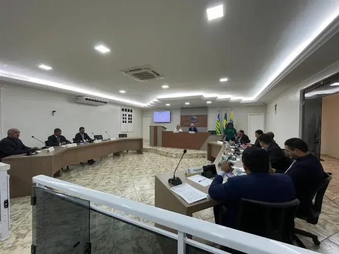 Câmara Municipal de Oeiras entra em recesso legislativo aprovando novos projetos de lei