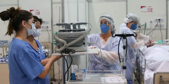 Taxa de alta médica em UTIs: 84% dos pacientes brasileiros recebem alta com sucesso