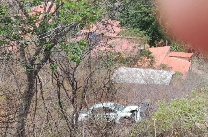 Irmão do ex-governador Wilson Martins, fica ferido após carro cair do Morro da Cruz, em Oeiras