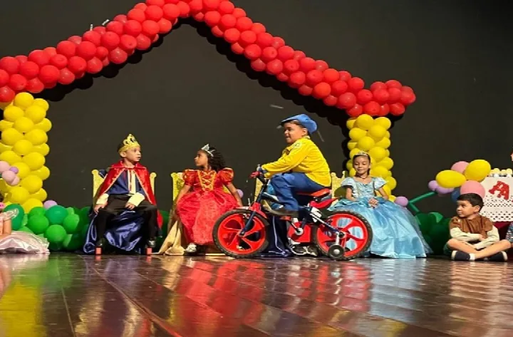 Sociedade Educacional Paulo Freire encerra ano letivo da Educação Infantil com Ciranda de Histórias