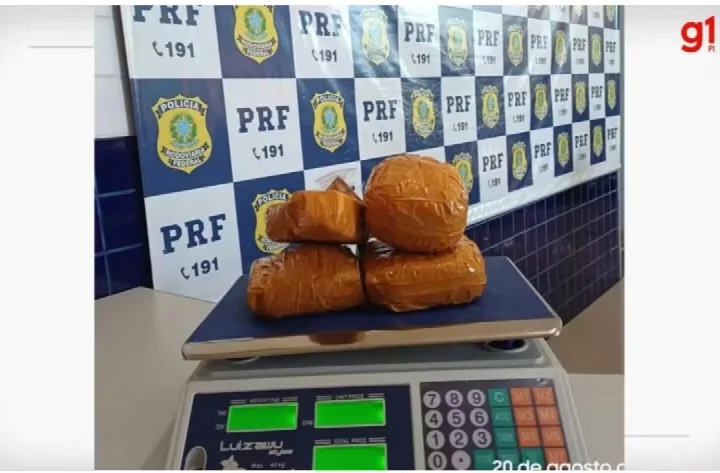 Cocaína é encontrada em mochila de passageiro durante abordagem da PRF em Floriano