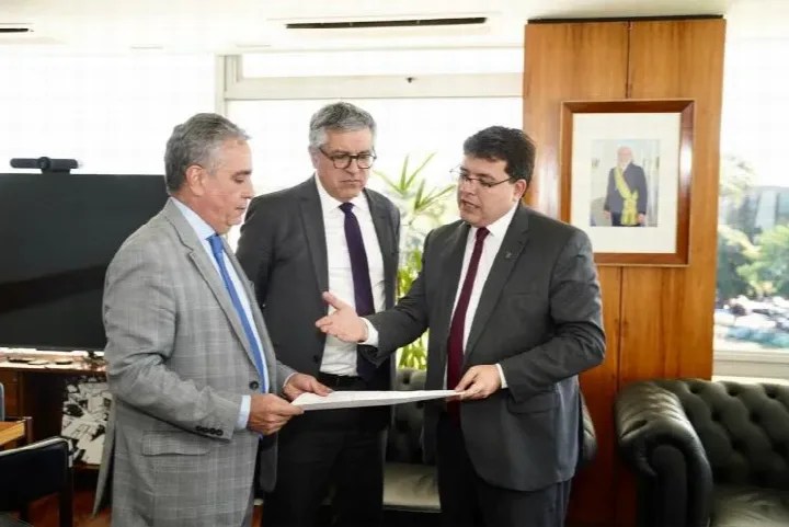 Em Brasília, Rafael Fonteles visita ministérios para agilizar obras do PAC