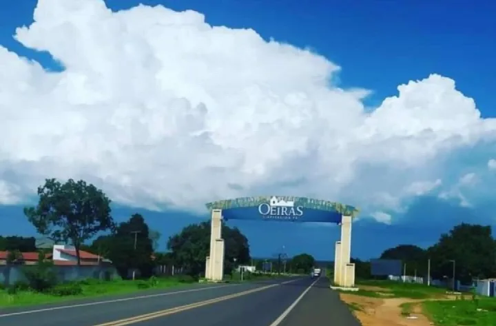 Oeiras registra a maior temperatura do Brasil com 42,7°C nesta quarta-feira