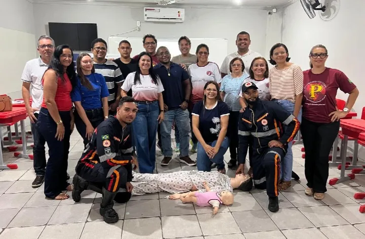 Equipe do SAMU realiza oficina de primeiros socorros para educadores da Sociedade Paulo Freire